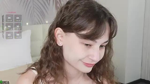 LolaPrise from StripChat is Freechat