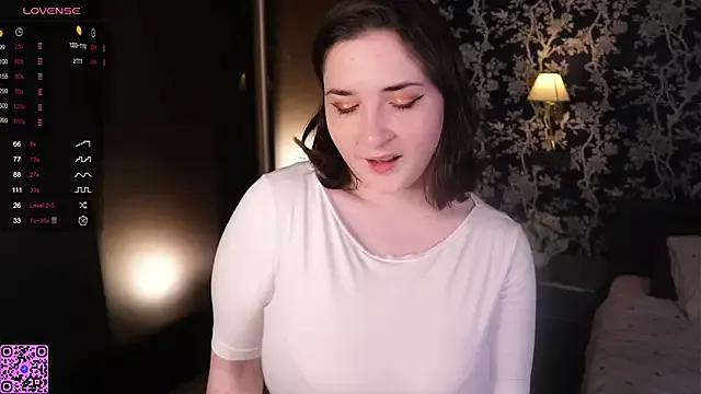 LoraDryer from StripChat is Freechat