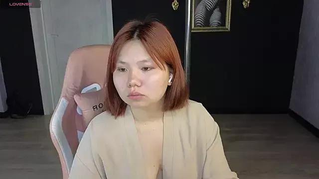 lullaby_lilith_ from StripChat is Freechat