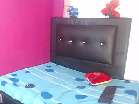 LUNA_VIXEN- from StripChat is Freechat