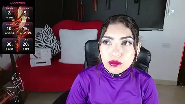 LunaSub69_ from StripChat is Freechat