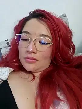 lunnaa_ from StripChat is Freechat