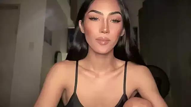 Lust_for_Belle_ from StripChat is Freechat