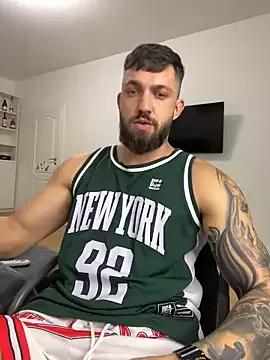 LustyMike_ from StripChat is Freechat