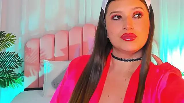 Maddy__bigboobs from StripChat is Freechat