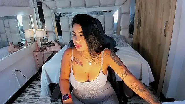 MaddyGray_ from StripChat