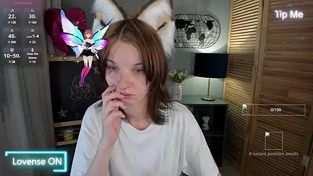 Madelaineses from StripChat is Freechat