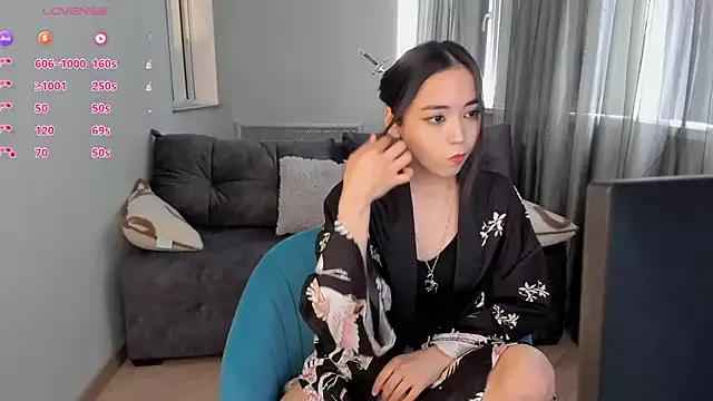 MaeAtwood from StripChat is Freechat
