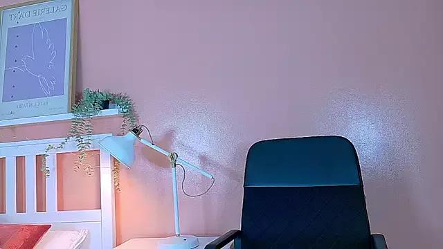 MaiaStone_ from StripChat is Freechat