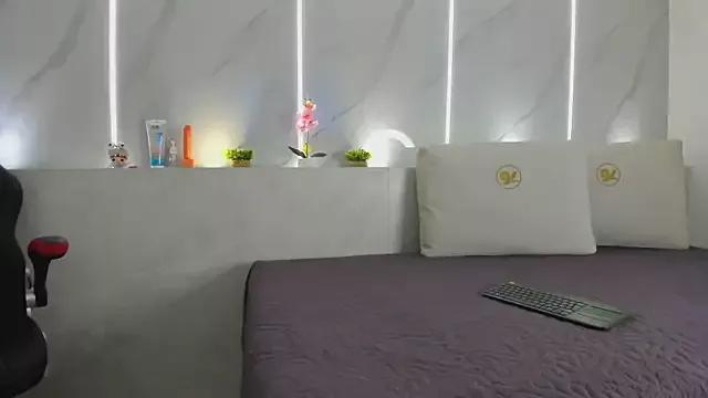 malka_milan from StripChat is Freechat