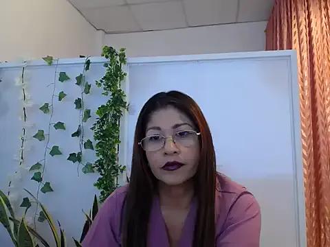 Manuela_lara_ from StripChat is Freechat
