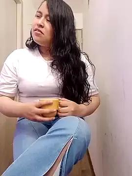 MariammCute from StripChat is Freechat