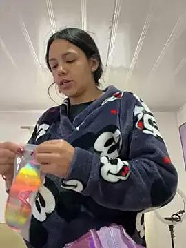 Marianahb-e from StripChat