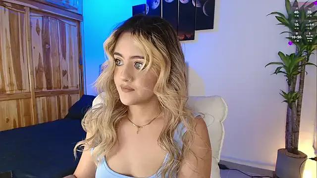 MaryMoon_ from StripChat is Freechat