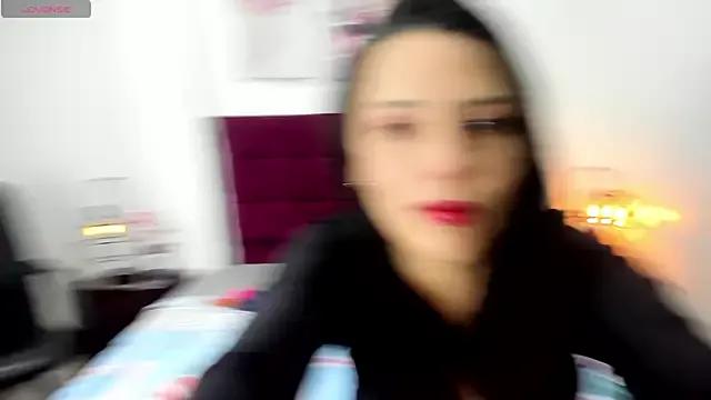MashaPiink from StripChat is Freechat