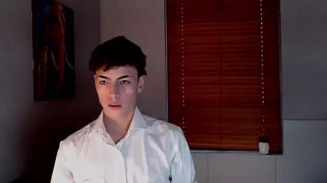 MattiDeLuca from StripChat