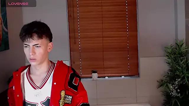 MattiDeLuca from StripChat