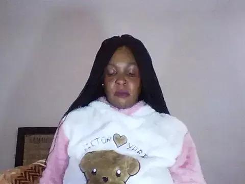 MatureSashaxx from StripChat is Freechat