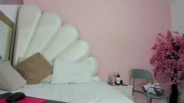 Maya_Graham from StripChat is Freechat