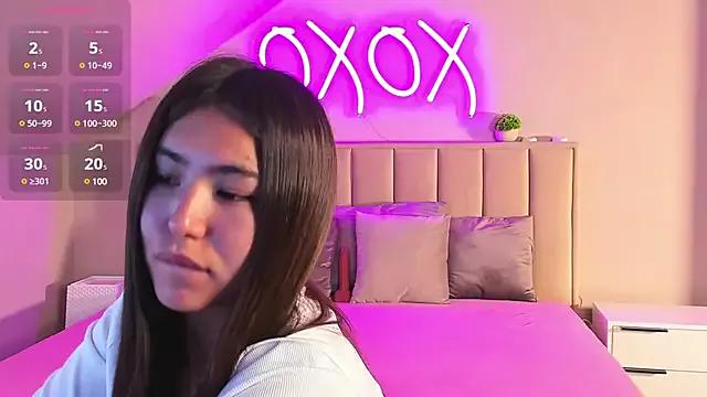 Megan_Williamms from StripChat is Freechat