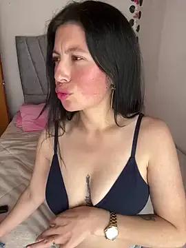 Mia_salinass from StripChat is Freechat