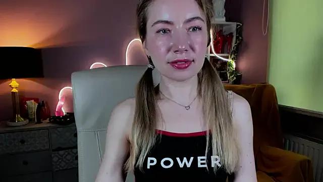 Mia_Tasty from StripChat