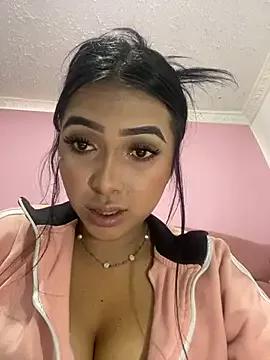 Miaa_coopeer from StripChat