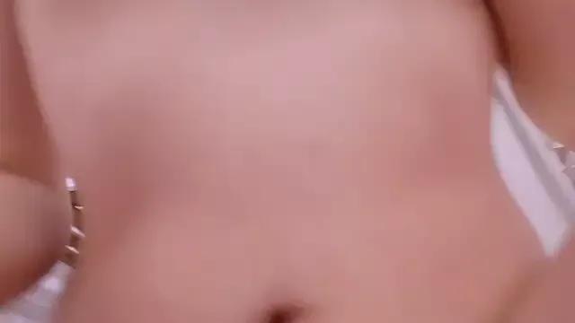 Mii_v_v from StripChat