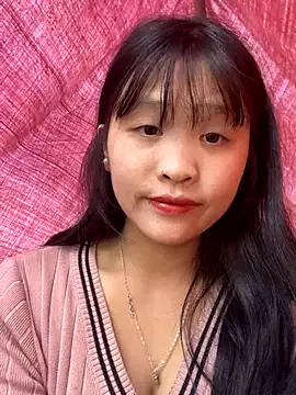 mika-bae from StripChat is Freechat