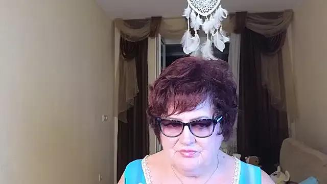 Mila_Redd from StripChat is Freechat