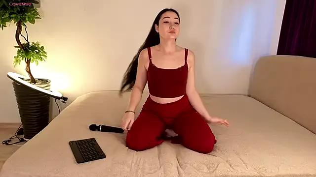 MilaYumi from StripChat is Freechat
