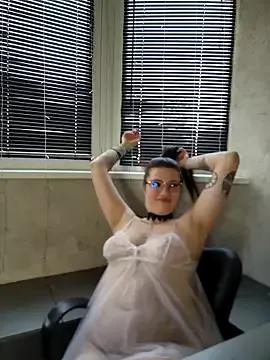 Mileena_Wins from StripChat is Freechat