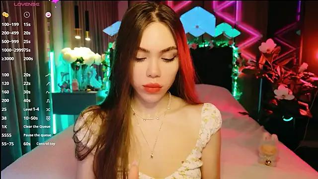 MimiFors from StripChat is Freechat