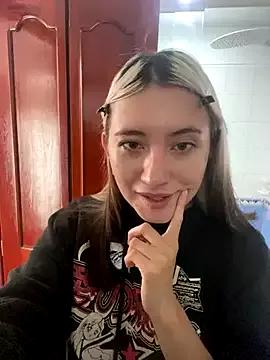 Mina_Express from StripChat is Freechat