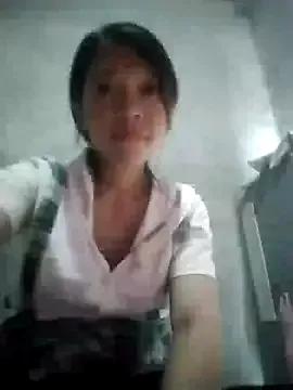 Mina_ti from StripChat is Freechat