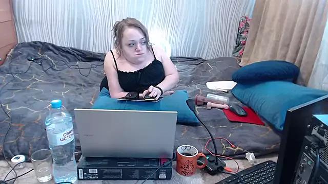 MiniNatalie from StripChat is Freechat