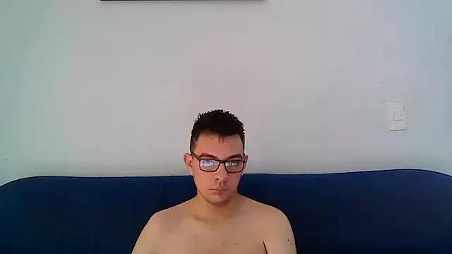 Miranda_sexlove_ from StripChat is Freechat