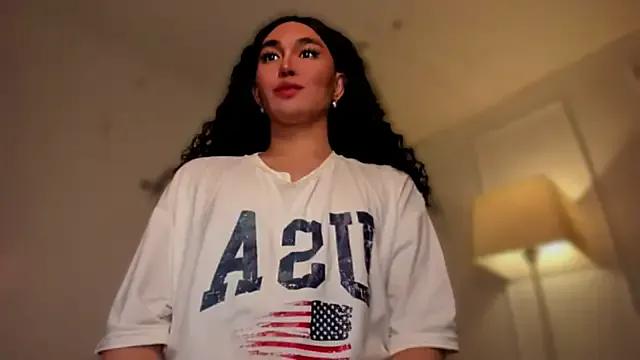 MissValentinaJohnson from StripChat is Freechat