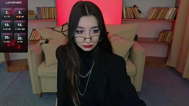 Mistress__Marcelline from StripChat is Freechat