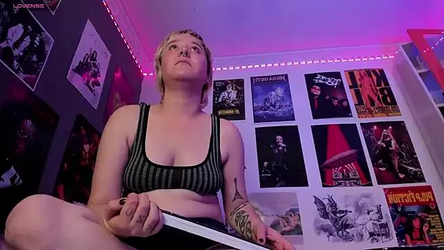 mistresscrowley666 from StripChat is Freechat