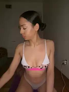 mixedbabygigi from StripChat is Freechat