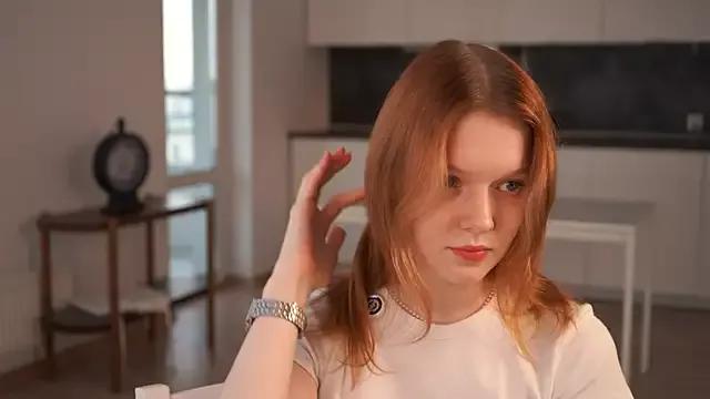 MollyBushh from StripChat is Freechat