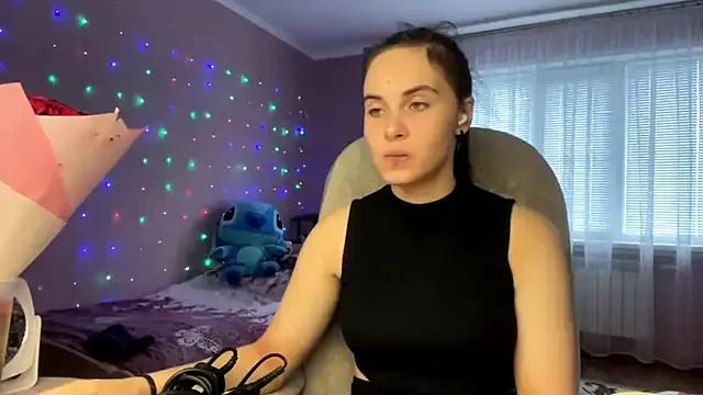 MollyPartey from StripChat is Freechat