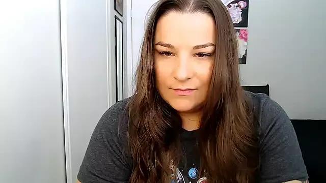 MoonBalloons from StripChat is Freechat