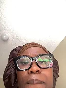 Moonzy77 from StripChat is Freechat