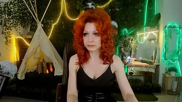 MorenaFeetara from StripChat is Freechat