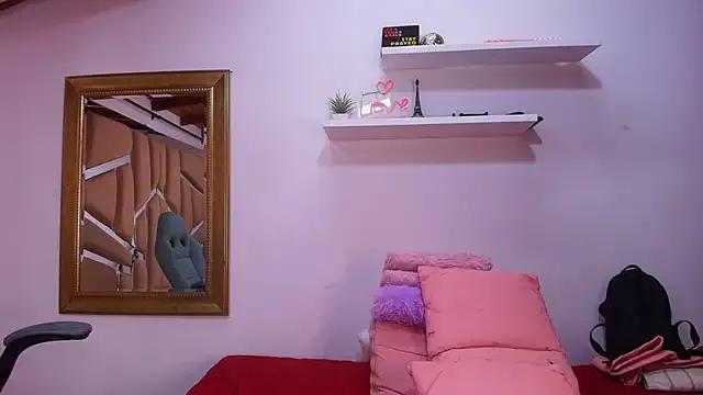 Naia_blessed from StripChat