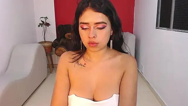 Naia_sweetsex from StripChat