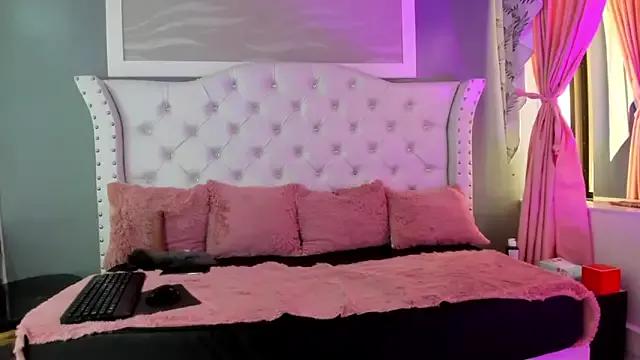 naomi_cooper__ from StripChat is Freechat