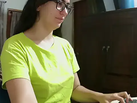 Nathalieprez4 from StripChat is Freechat